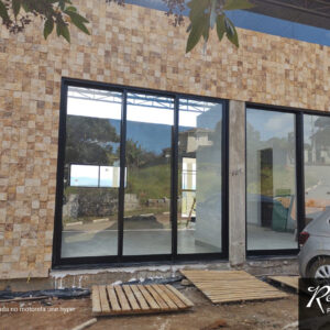 Parede revestida em pedra Morisca 10x10