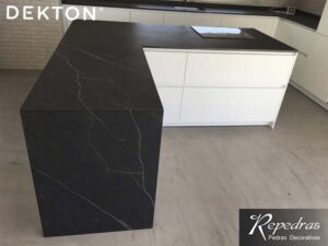 Dekton Kelya